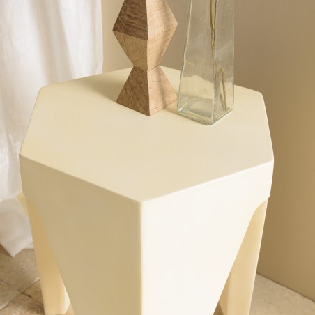 Tabouret GREGOIRE en béton beige - Conseils d'entretien inclus