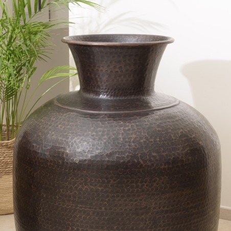 Vase HONORE en aluminium cuivre noir antique martelé