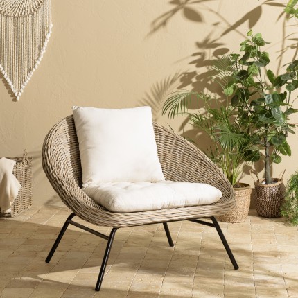 KALLY Kubu Lounge Chair with White Seat Cushion and Black Metal Legs