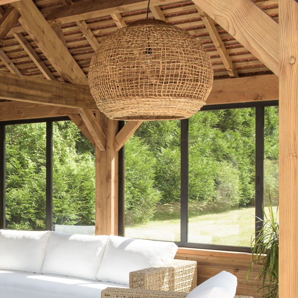 Suspension SIXTINE en abaca naturel et teck 83x83cm Suspension SIXTINE en abaca naturel et teck 83x83cm