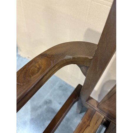 SECONDE MAIN - Ensemble de 2 fauteuils empilables en bois teck huilé