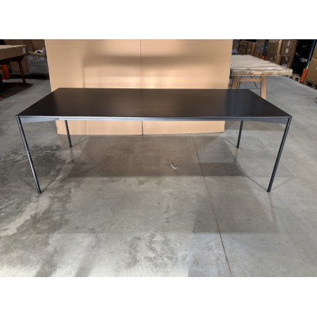 SECONDE MAIN - Table à manger rectangulaire noire 220x100cm piètement métal