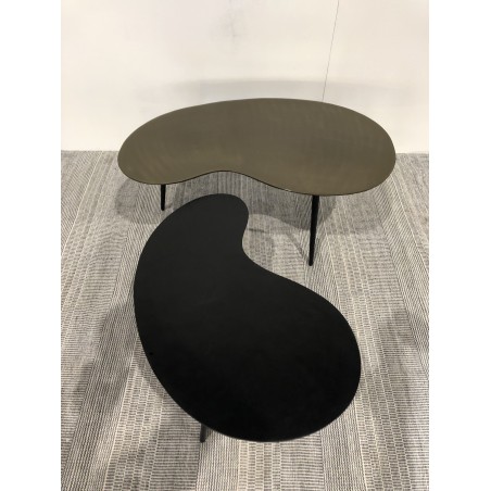 Set de 2 tables basses en aluminium noir mat et doré | Seconde main