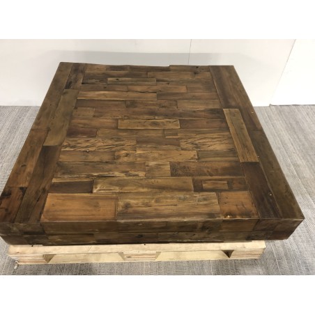 Brown solid wood square coffee table | Second-hand