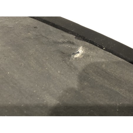 SECOND-HAND - Round dining table with black stone-effect top