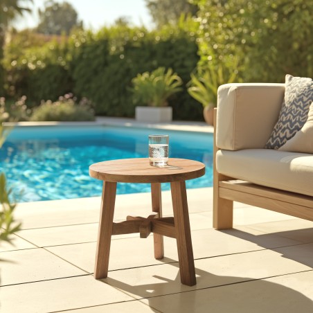 Round side table made from recycled teak | Macabane