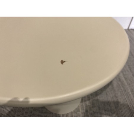 Table basse forme organique couleur beige effet béton | Seconde Main