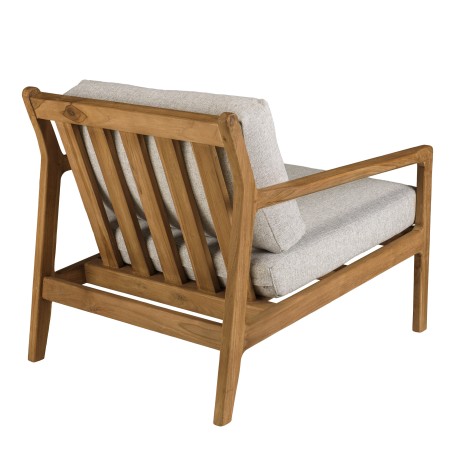 Garden armchair made from recycled teak in a natural finish