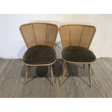 SECONDE MAIN - Lot de 2 chaises assise tissu taupe large dossier effet cannage