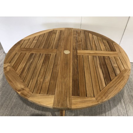 Teak wood garden table for 4/5 people | Second life