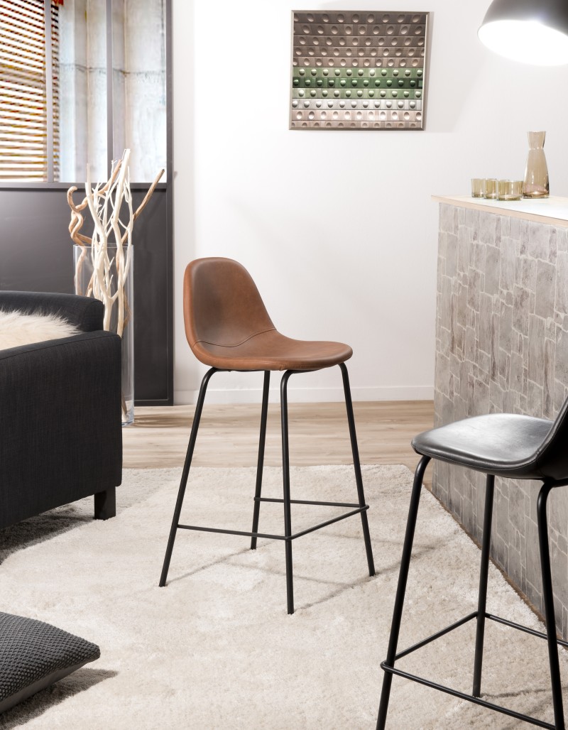 Lot de 2 tabourets de bar John marron 65cm Lot de 2 tabourets de bar John marron 65cm