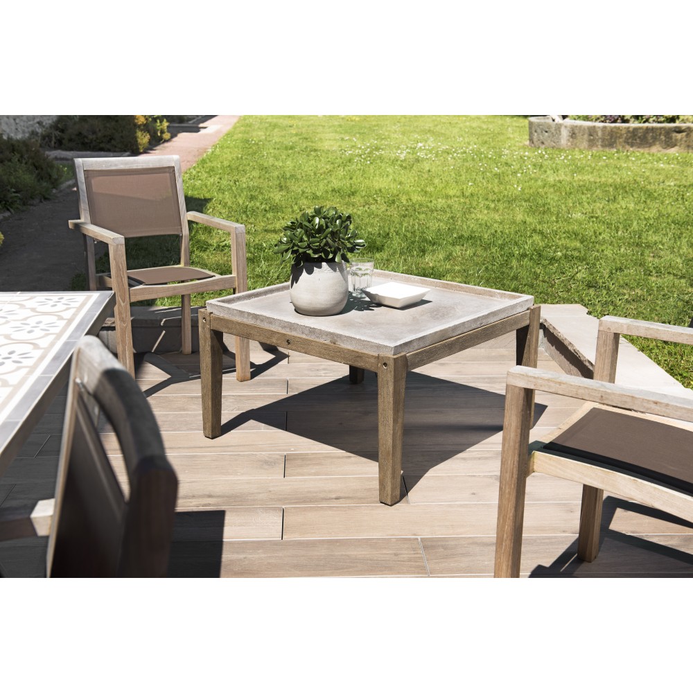 HECTOR - Square Concrete Garden Coffee Table 83x83 cm with Acacia Wood Legs HECTOR - Square Concrete Garden Coffee Table 83x83 cm with Acacia Wood Legs
